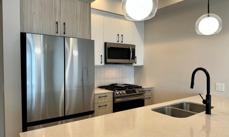 505-947 Whirlaway Crescent