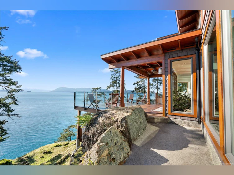 37173 Schooner Way, Pender Island, BC, V0N 2M2 - 9