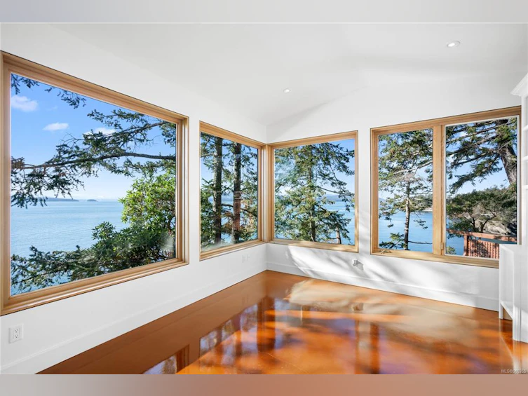 37173 Schooner Way, Pender Island, BC, V0N 2M2 - 37