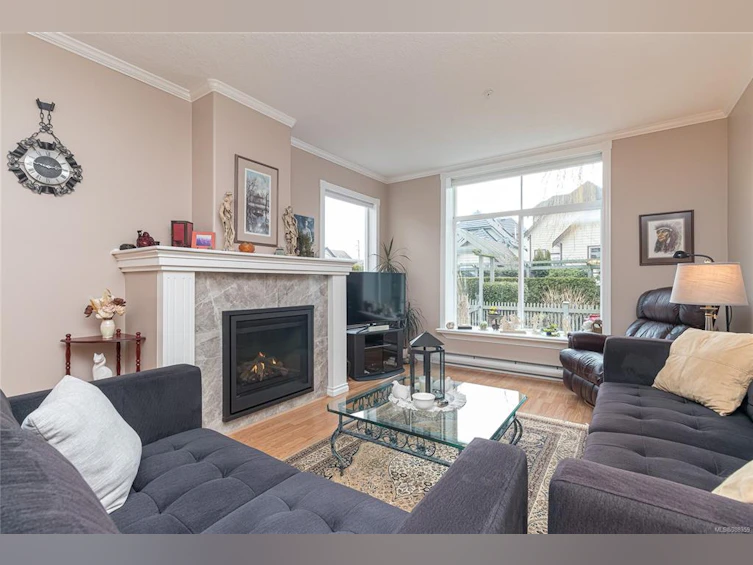 107-2250 James White Boulevard, Sidney, BC, V8L 1Z4 - 6