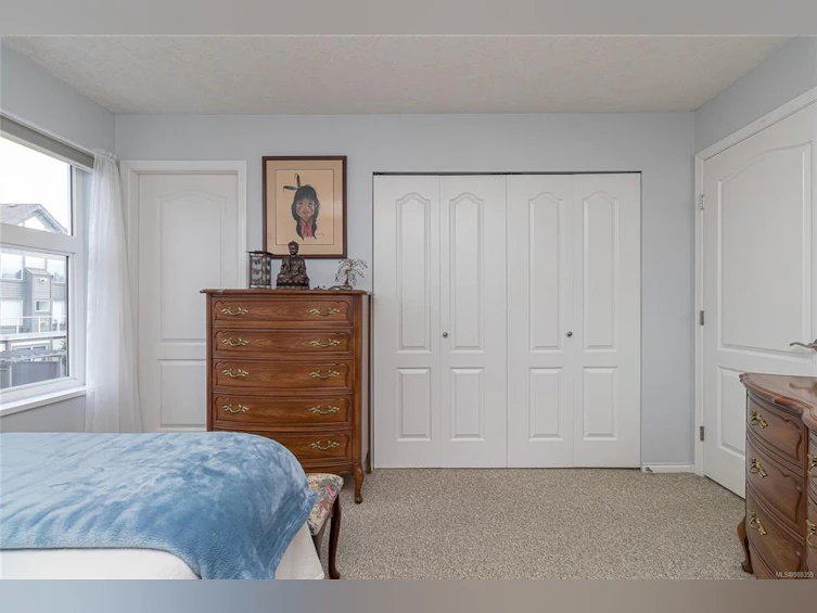 107-2250 James White Boulevard, Sidney, BC, V8L 1Z4 - 19