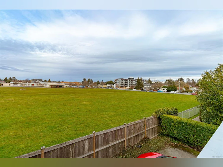 107-2250 James White Boulevard, Sidney, BC, V8L 1Z4 - 29