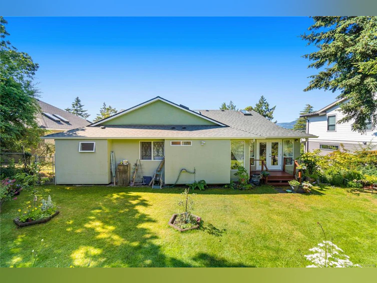 3335 Stephenson Point Road, Nanaimo, BC, V9T 1K3 - 9