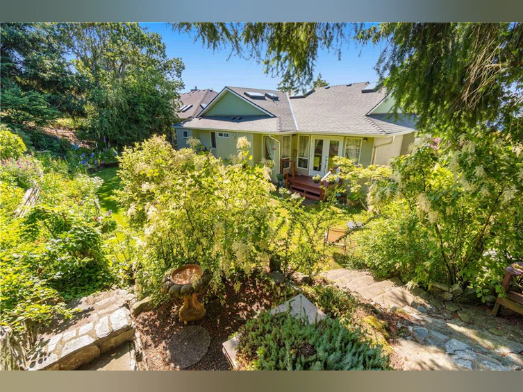 3335 Stephenson Point Road, Nanaimo, BC, V9T 1K3 - 10