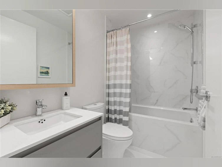 503-550 Michigan Street, Victoria, BC, V8V 1S1 - 24