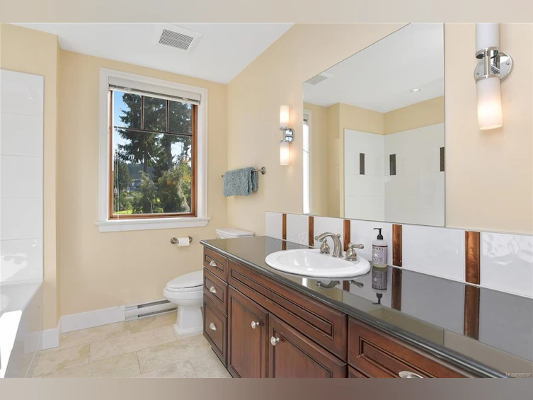 220-1325 Bear Mountain Pkwy, Langford, BC, V9B 6T8 - 12