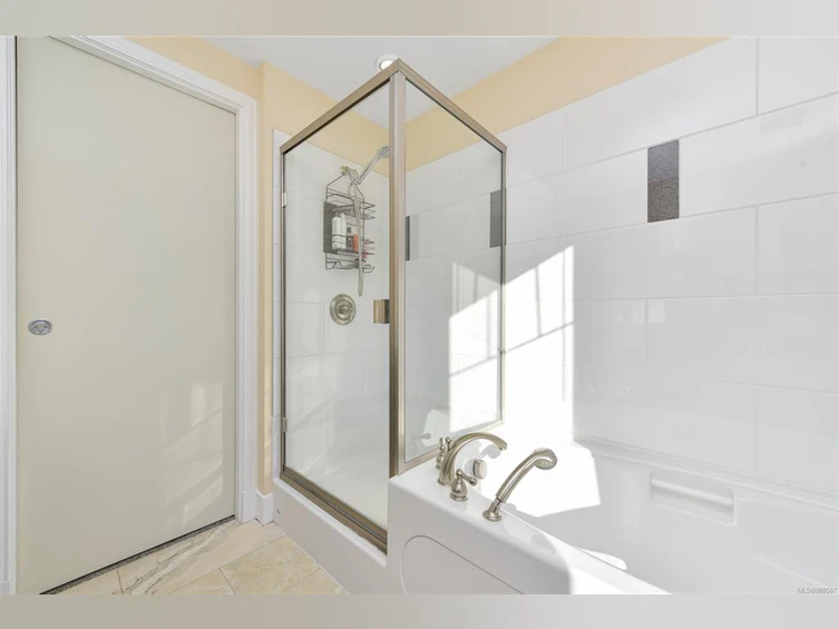 220-1325 Bear Mountain Pkwy, Langford, BC, V9B 6T8 - 14
