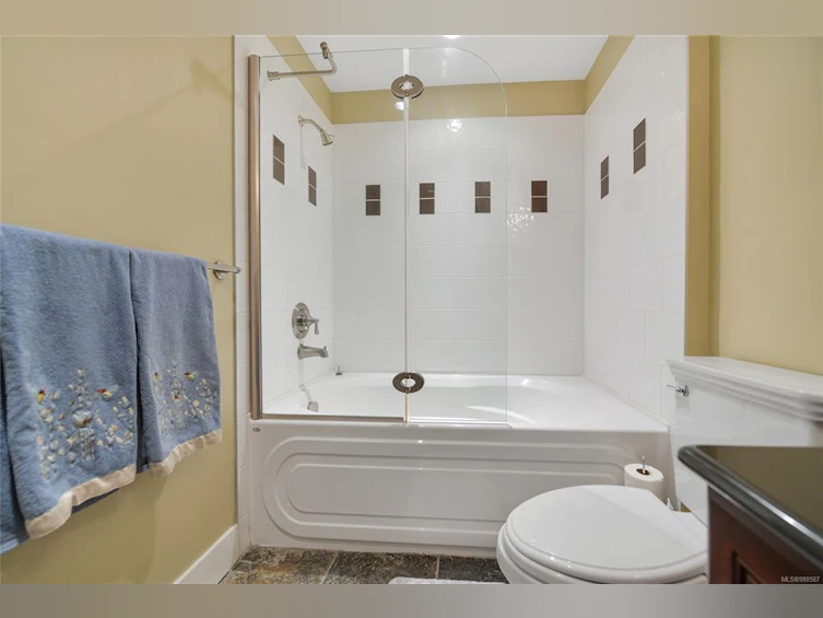 220-1325 Bear Mountain Pkwy, Langford, BC, V9B 6T8 - 15
