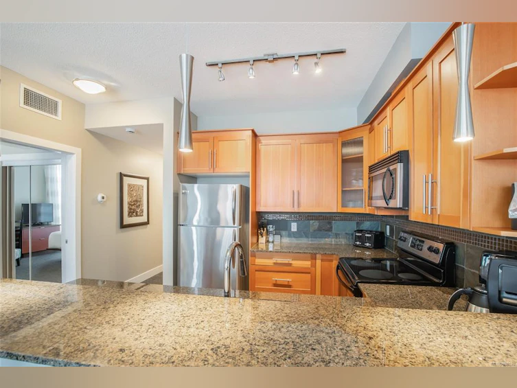 408A-181 Beachside Drive, Parksville, BC, V9P 2H5 - 11