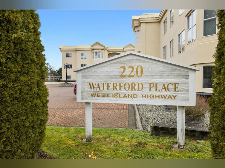 308-220 W Island Highway, Parksville, BC, V9P 2P3 - 2