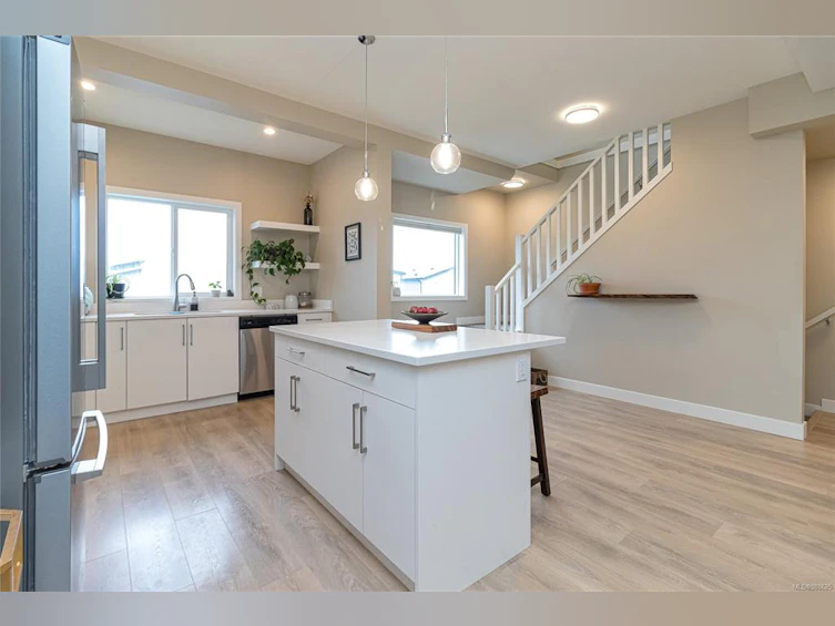 3496 Myles Mansell Road, Langford, BC, V9C 0N6 - 11