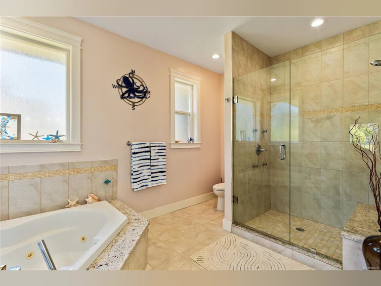 2032 Troon Court, Langford, BC, V9B 6R6 - 23
