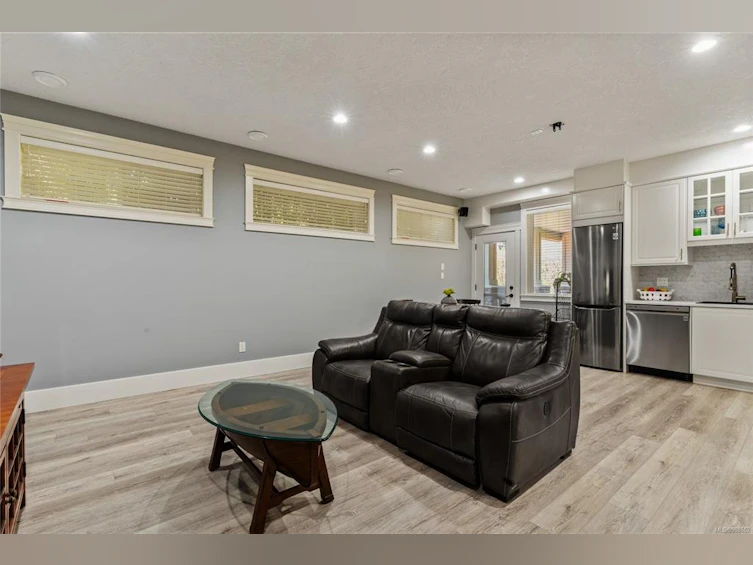 2032 Troon Court, Langford, BC, V9B 6R6 - 42