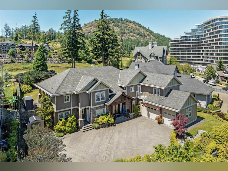 2032 Troon Court, Langford, BC, V9B 6R6 - 58