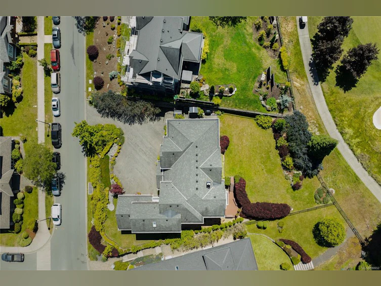 2032 Troon Court, Langford, BC, V9B 6R6 - 61