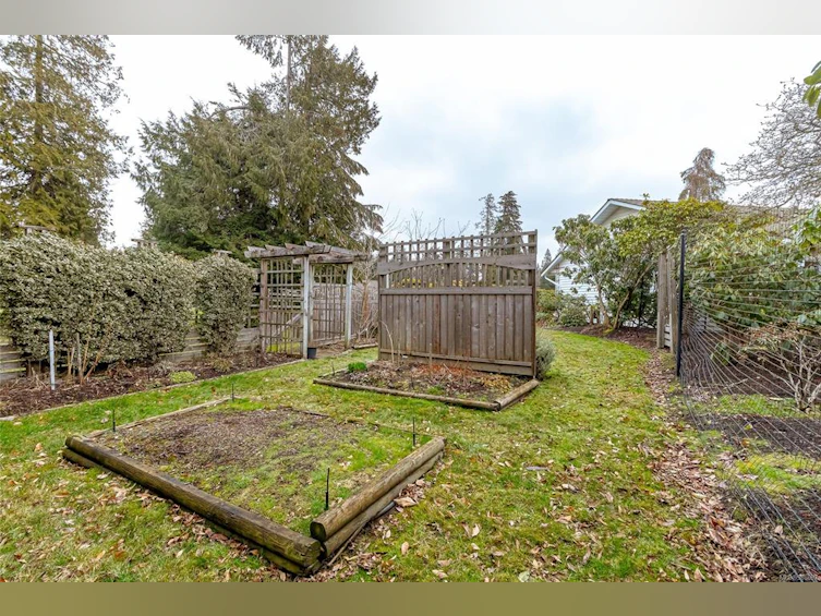 495 Eaglecrest Drive, Qualicum Beach, BC, V9K 1E8 - 40