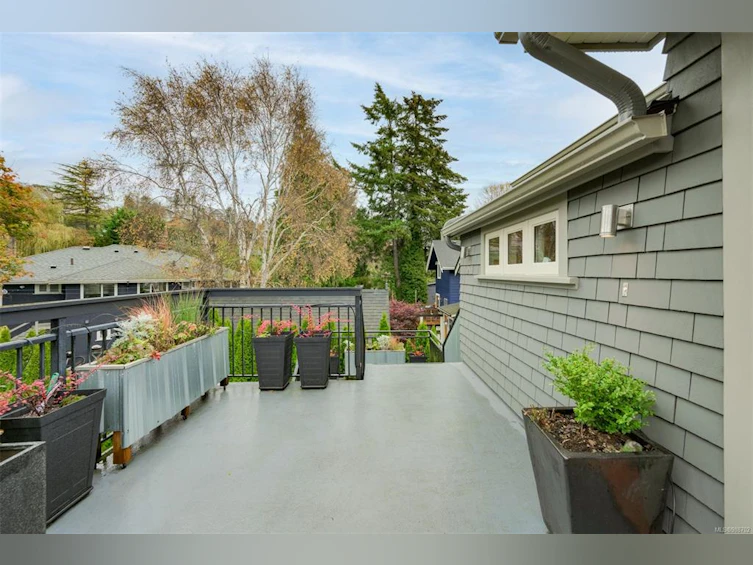 1330 Minto Street, Victoria, BC, V8S 1P4 - 39