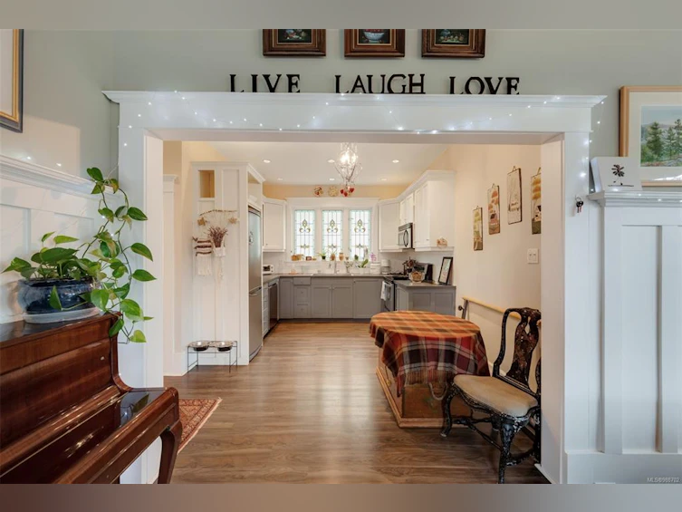 1330 Minto Street, Victoria, BC, V8S 1P4 - 59