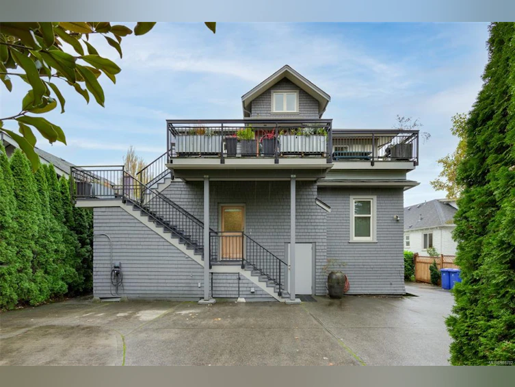 1330 Minto Street, Victoria, BC, V8S 1P4 - 90