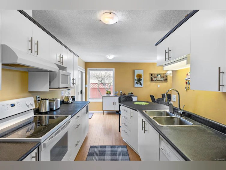 6237 Dover Road, Nanaimo, BC, V9V 1L5 - 14