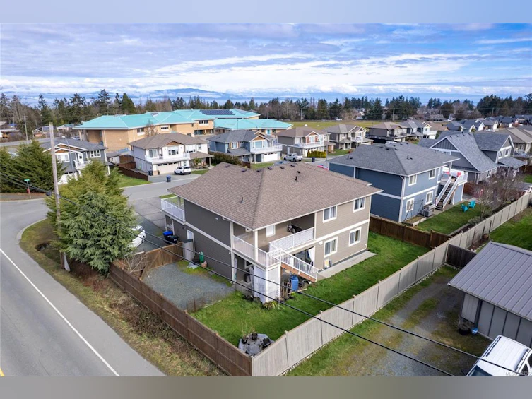 998 Sanika Close, French Creek, BC, V9P 0B8 - 55