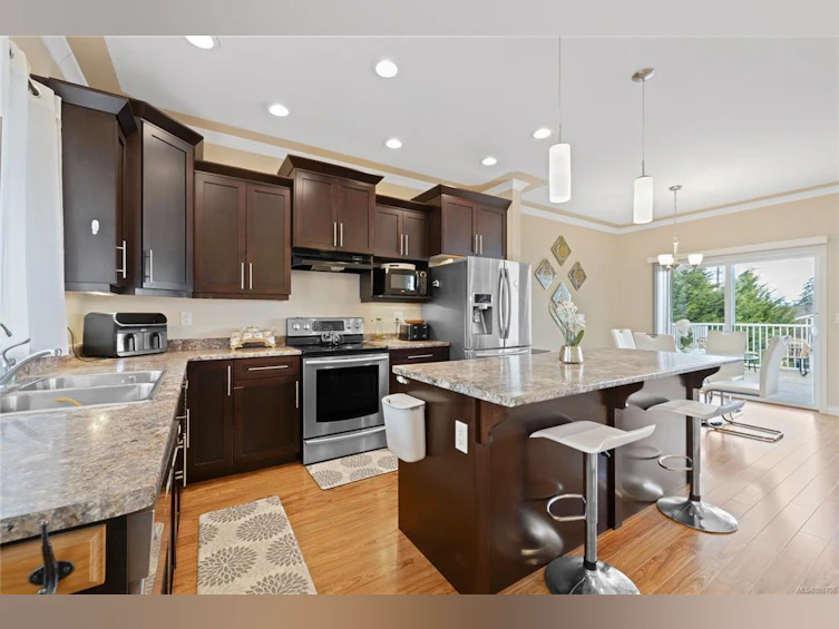998 Sanika Close, French Creek, BC, V9P 0B8 - 5