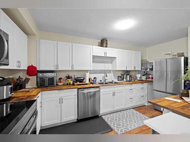 998 Sanika Close, French Creek, BC, V9P 0B8 - 7