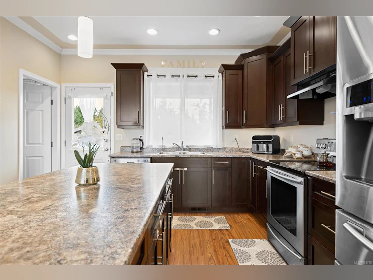 998 Sanika Close, French Creek, BC, V9P 0B8 - 17