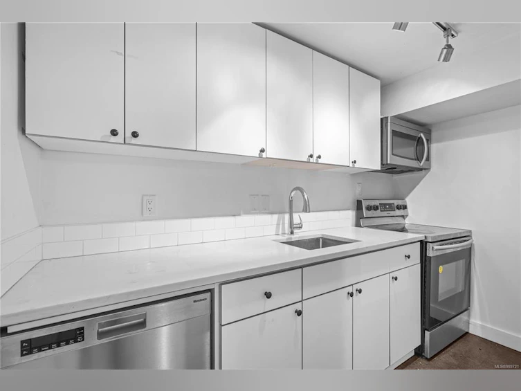 1151 Oxford Street, Victoria, BC, V8V 2V2 - 44