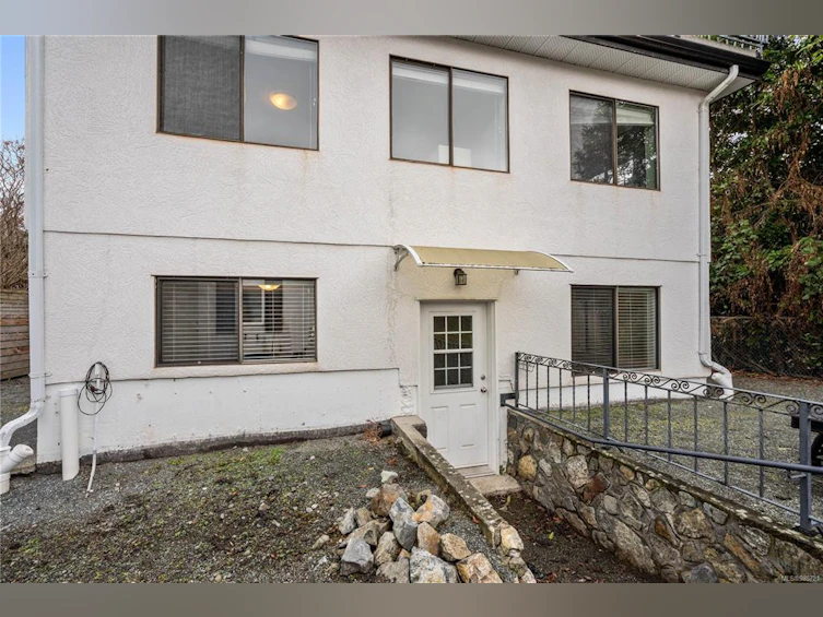 1151 Oxford Street, Victoria, BC, V8V 2V2 - 57