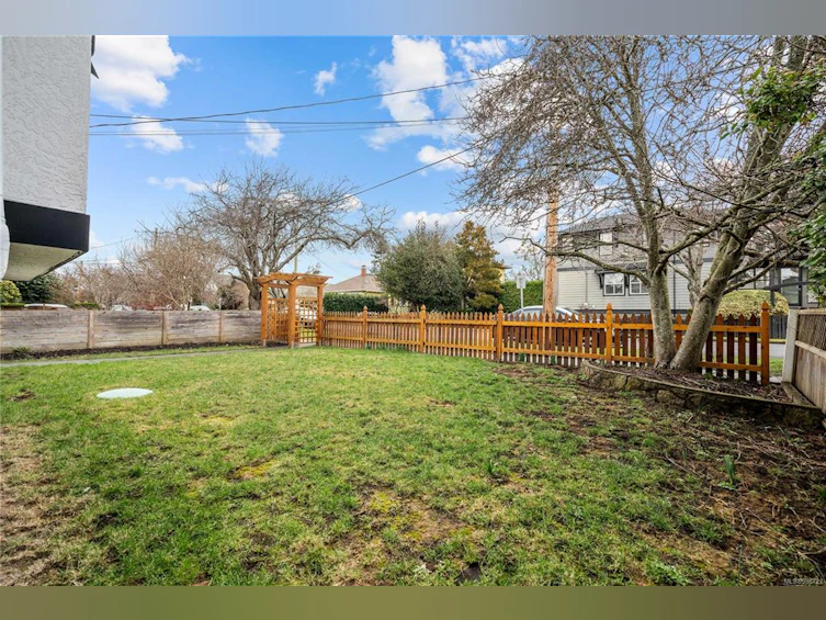 1151 Oxford Street, Victoria, BC, V8V 2V2 - 69