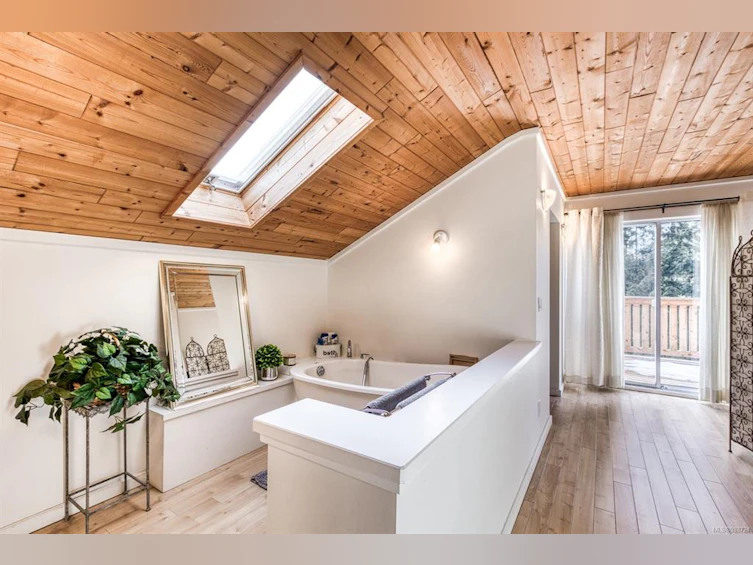 91 Bald Eagle Crescent, Bowser/Deep Bay, BC, V0R 1G0 - 7