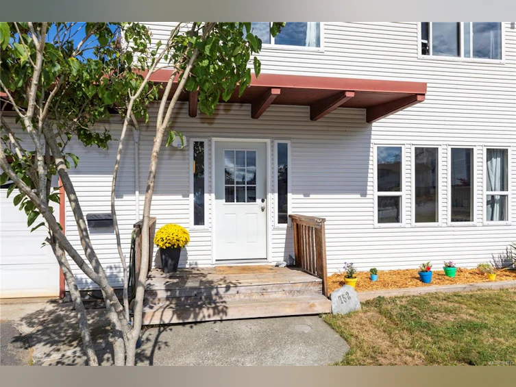 752 Elkhorn Road, Campbell River, BC, V9W 3X1 - 2