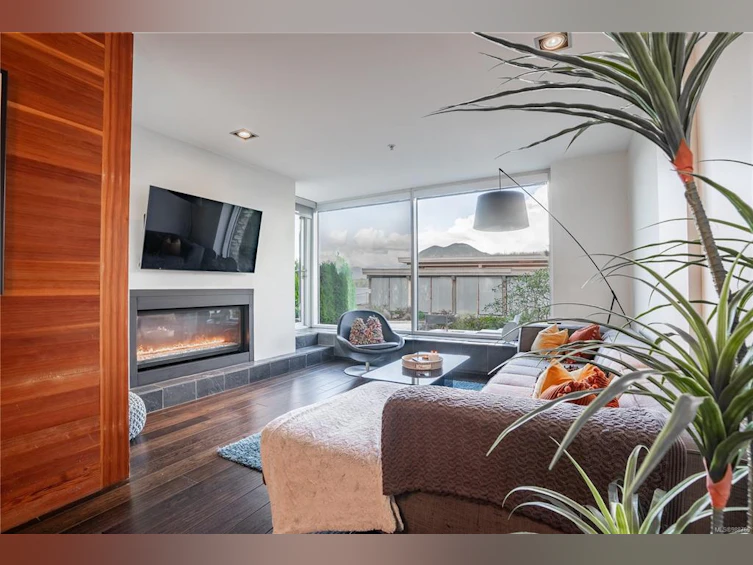 106-368 Main Street, Tofino, BC, V0R 2Z0 - 12