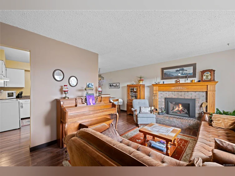 247 Cedar Street, Parksville, BC, V9P 1J1 - 21