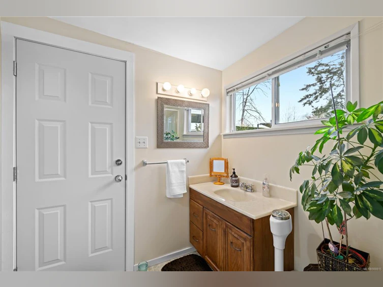 247 Cedar Street, Parksville, BC, V9P 1J1 - 23