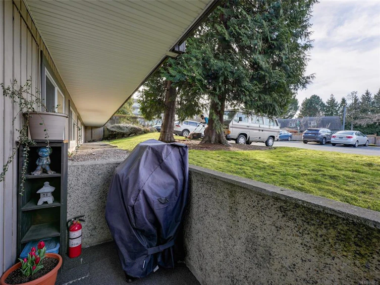 110-3252 Glasgow Avenue, Saanich, BC, V8X 1M2 - 20