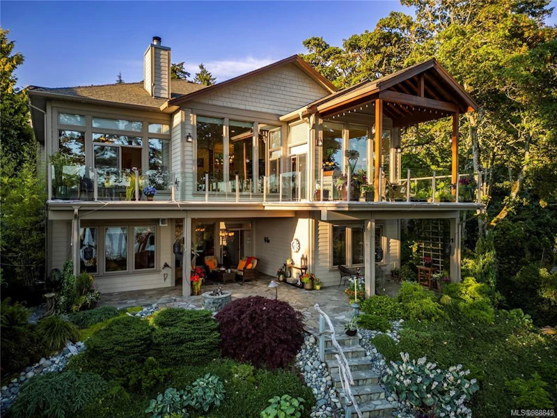311 Palmer Station Drive, View Royal BC V9B 6M2