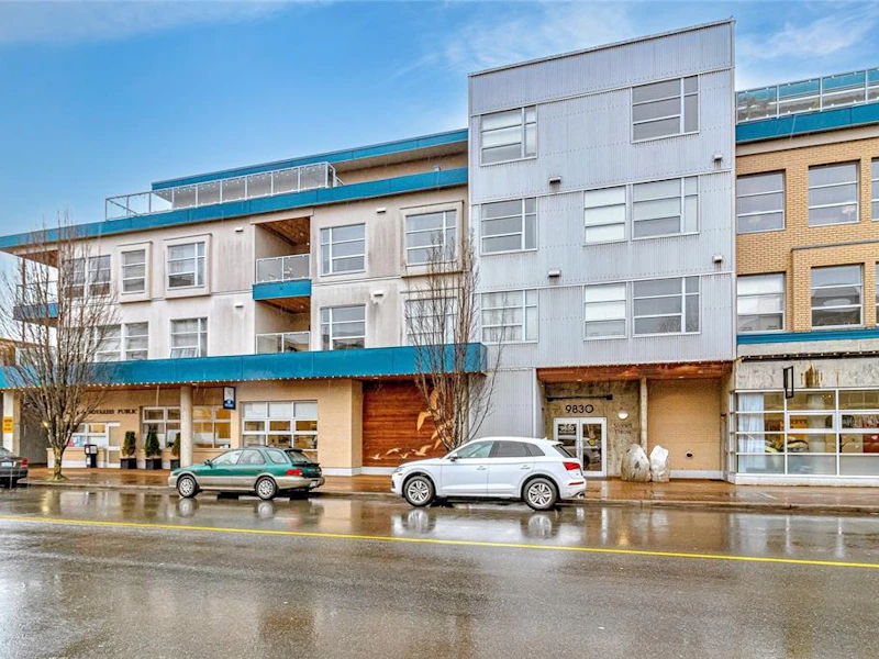 303 - 9830 Second Street, Sidney BC V8L 3C6