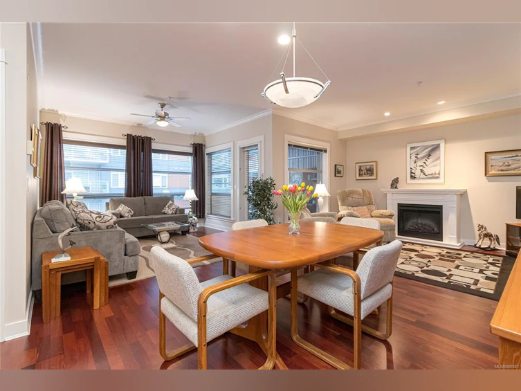 303-9830 Second Street, Sidney, BC, V8L 3C6 - 12