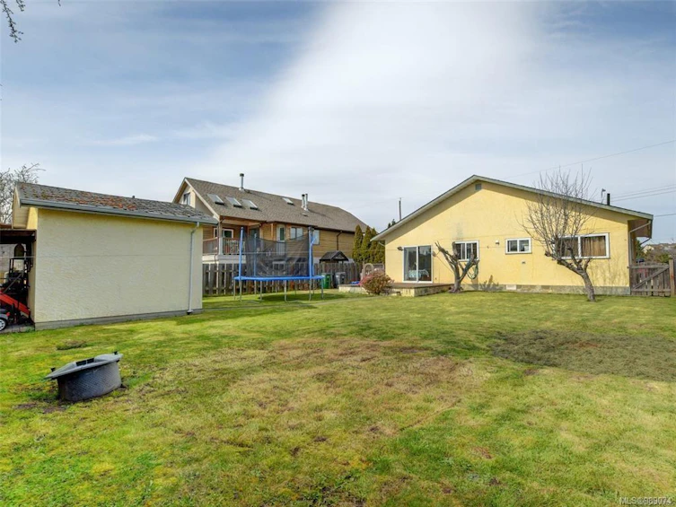 85 Battleford Avenue, Saanich, BC, V8Z 1K5 - 19