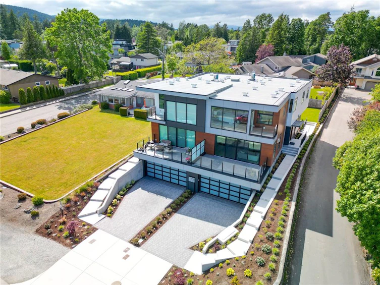 2-9360 Lochside Drive, Sidney, BC, V8L 1N7 - 22