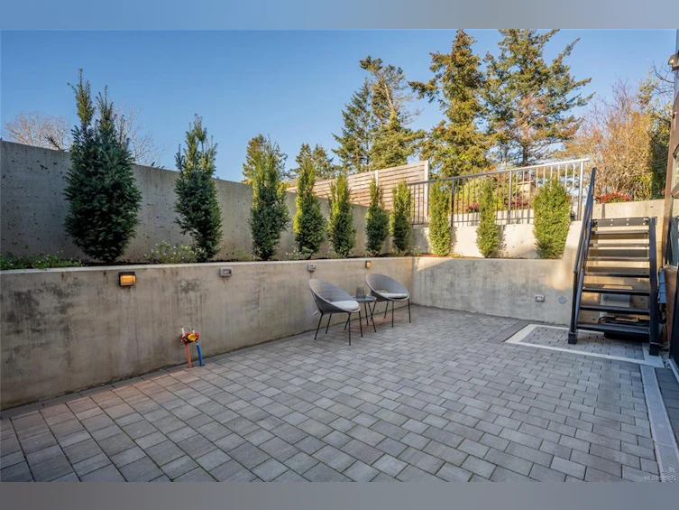 2-9360 Lochside Drive, Sidney, BC, V8L 1N7 - 31