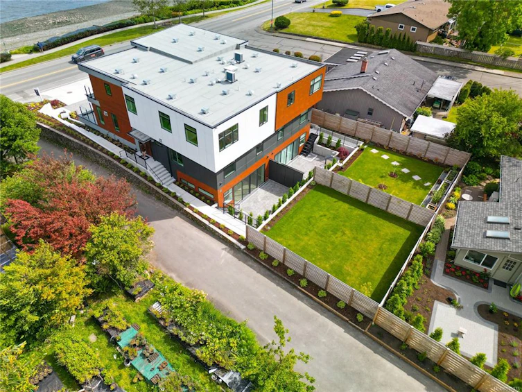 2-9360 Lochside Drive, Sidney, BC, V8L 1N7 - 45