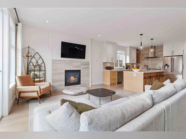 1491 Edgeware Road, Victoria, BC, V8T 2J5 - 8