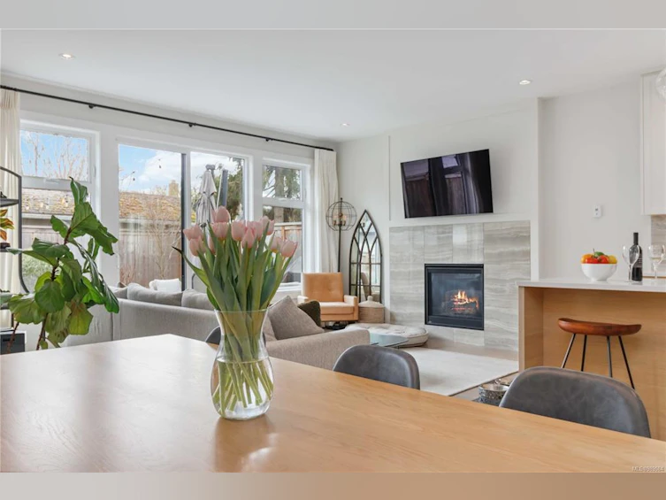 1491 Edgeware Road, Victoria, BC, V8T 2J5 - 11