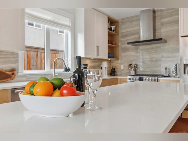 1491 Edgeware Road, Victoria, BC, V8T 2J5 - 19