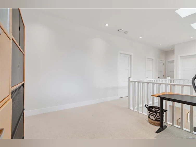 1491 Edgeware Road, Victoria, BC, V8T 2J5 - 44