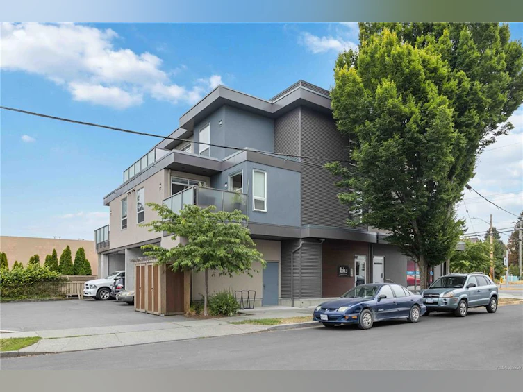 303-1515 Redfern Street, Victoria, BC, V8R 1C9 - 4