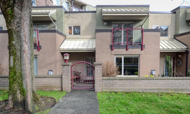 2-33 NW Songhees Road